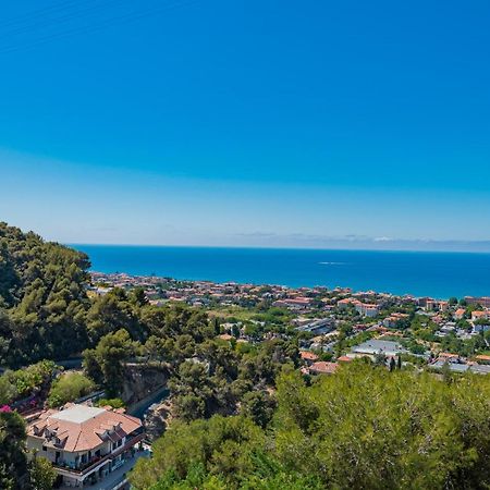 Appartamento Incantevole Con Piscina Vallecrosia Εξωτερικό φωτογραφία