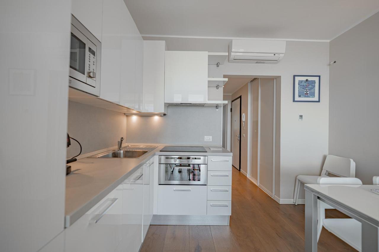 Appartamento Incantevole Con Piscina Vallecrosia Εξωτερικό φωτογραφία
